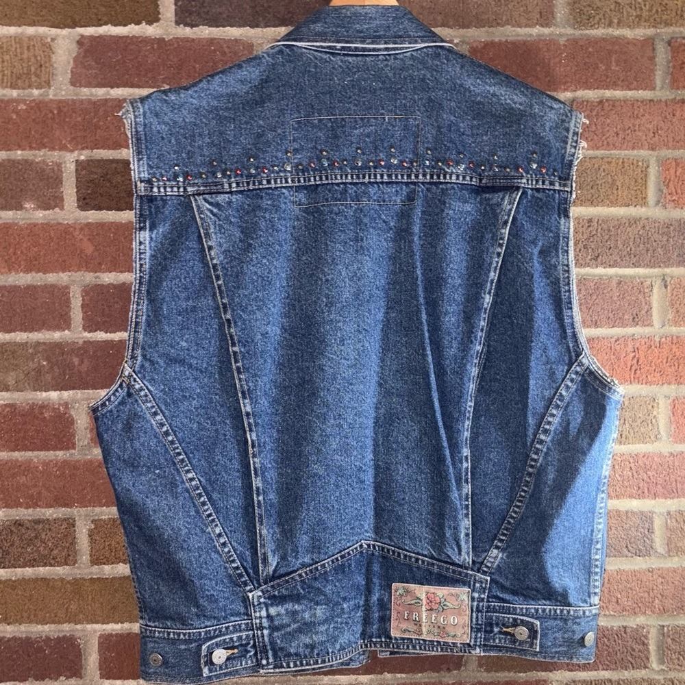 Size L - Kensie Jeans Studded Sleeveless Western Denim Jacket w. Rhinestones - Picture 2 of 10